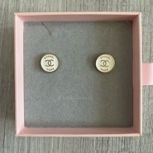 NEW Chanel Button Earrings